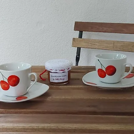 Little Cherry شقة